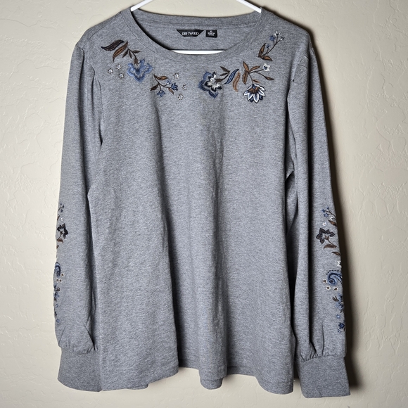 DRIFTWOOD Tops - DRIFTWOOD Shirt Size XL Clare Long Sleeve Crew Moody Paisley Floral Embroidered